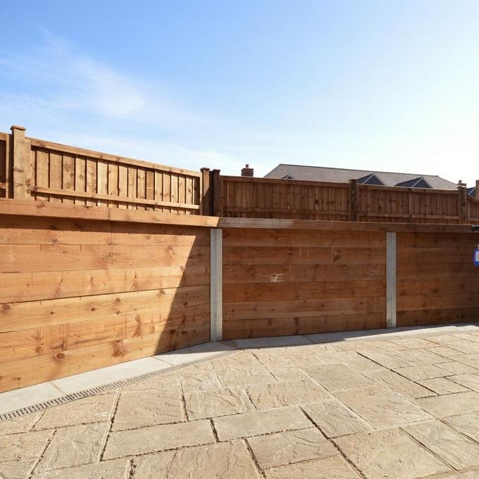 3 bedroom semi-detached house to rent - Photo 1