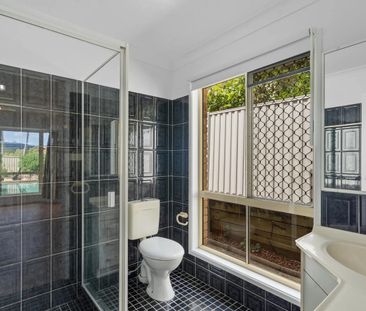 Spacious 5-Bedroom Family Home with Pool & Mansfield SHS Catchment ... - Photo 6
