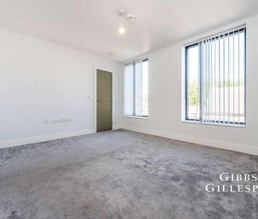 Trinity Court, Marsh Road, Pinner, HA5 - Photo 6
