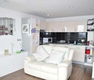 Blue, Media City Uk, Salford Quays, Salford, M50 - Photo 2