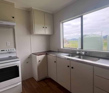 Escape to the Country: 3-Bedroom Farmhouse plus - Photo 1