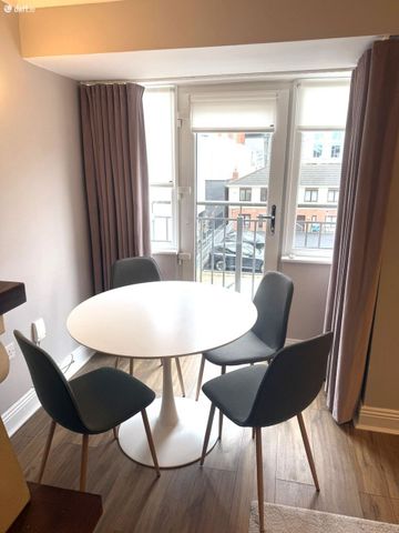 Apartment 66, Shelbourne Village, Ringsend Road, Dubl, Grand Canal Dock, Dublin 4 - Photo 5