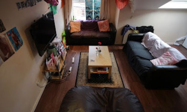 6 Bed - Flats 7&8, 71 Cardigan Road, Hyde Park, Leeds - LS6 1EB - Student - Photo 1