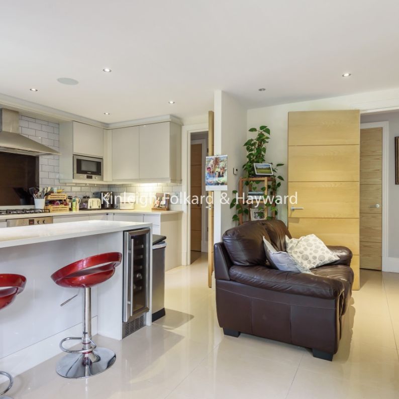 Sydenham Hill, London, SE26 - Photo 1