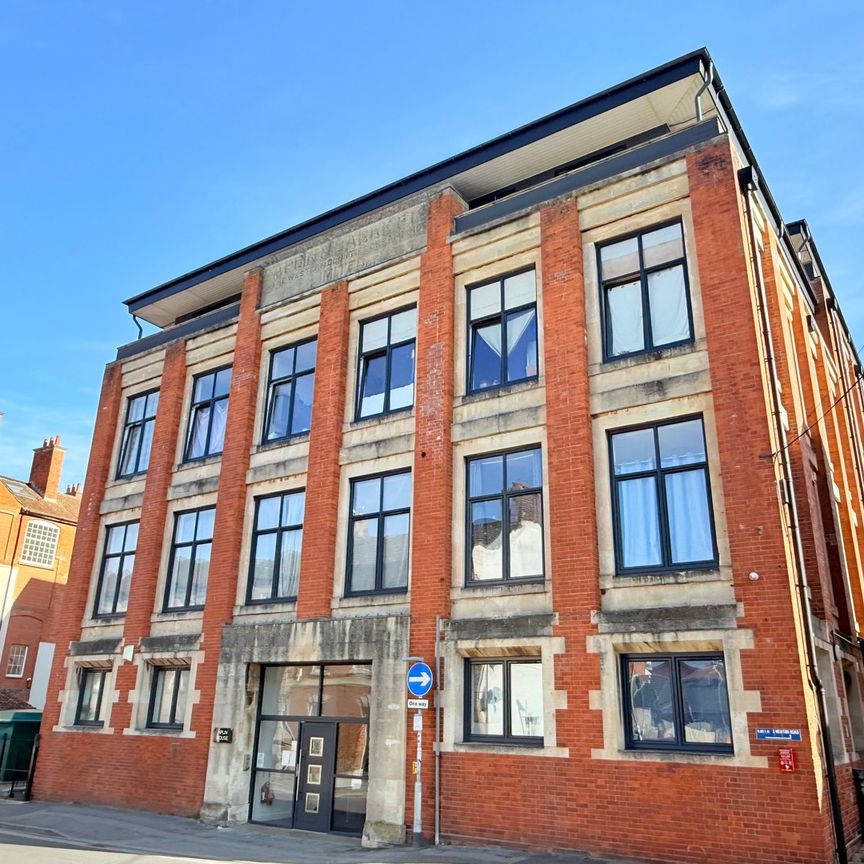 Newton Road, Yeovil, Somerset - Photo 1