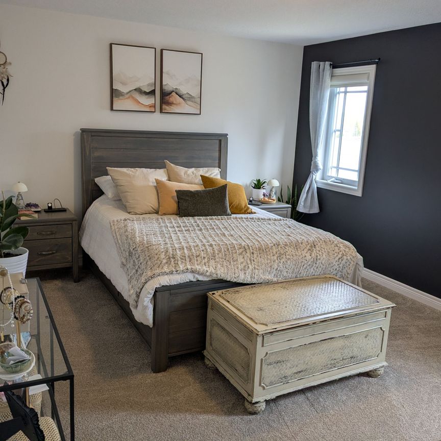 For Lease - 11 Shipley Avenue, Collingwood, Ontario - Photo 1