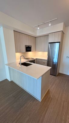 For Lease - 99 Eagle Rock Way Unit# 704, Vaughan, Ontario - Photo 1