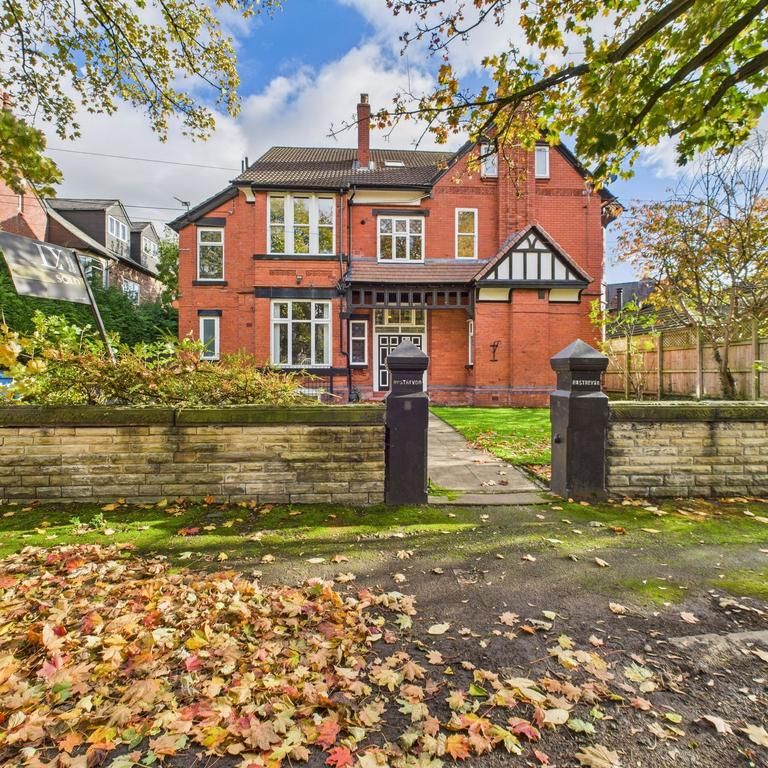 2 bedroom ground floor flat to rent - Photo 1