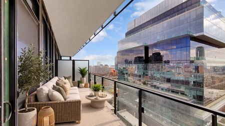 For Lease - 284 King Street Unit# 1004, Toronto, Ontario - Photo 3