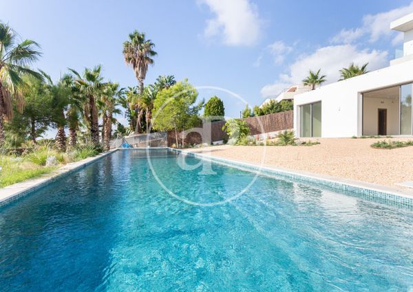 Furnished house for rent on Molí Street (Can Girona)