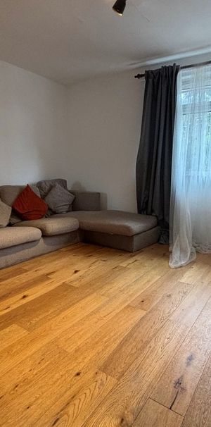 Stockbreach Close, HATFIELD - Photo 1