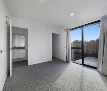 35 Mehrtens Crescent, Ravenswood - Photo 4