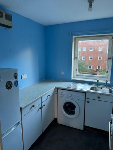 2 bedroom apartment to rent - Photo 3