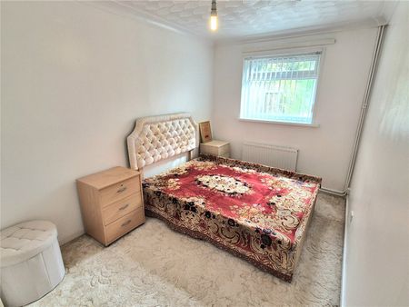 Rose Hill Avenue, 18, Blackburn, BB1 1YW, Lancashire - Photo 3