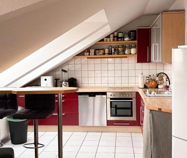 Helle 50 m² Dachgeschosswohnung in Neuss zur Untermiete - Photo 3