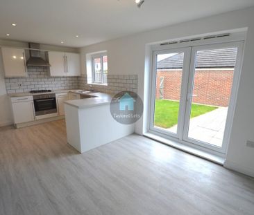 4 bedroom detached house to rent - Photo 5