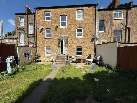 1 Bed Flat, Cressingham Road, SE13 - Photo 4