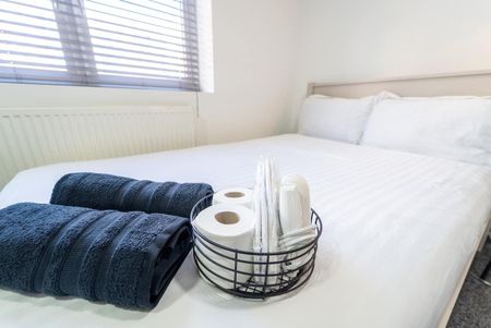 Studio Flat, Birmingham, B29 - Photo 2