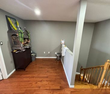 For Lease - 328 Black Drive, Milton, Ontario - Photo 3