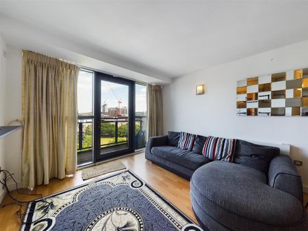 2 bedroom apartment to rent - Photo 5