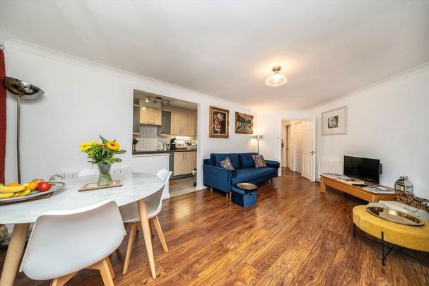 1 bedroom flat to rent - Photo 1