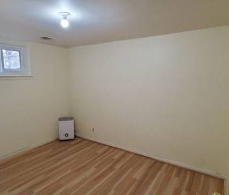 2 B/R basement apartment for rent – Midland/ Eglinton - Photo 4