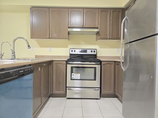 For Lease - 5289 Major Mackenzie Drive, Markham, Ontario - Photo 1