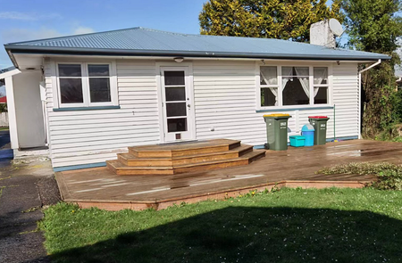 Family Friendly Area and Great Location for school - Photo 4
