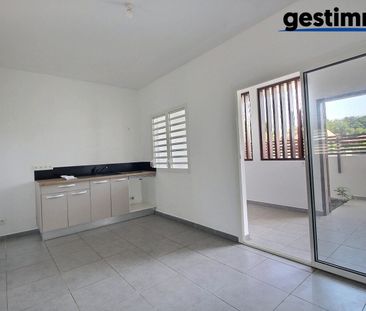 Location Appartement 2 pièces 37m² MACOURIA 97355 - Photo 1