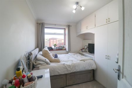 Fairhaven Way, Newmarket - Photo 2