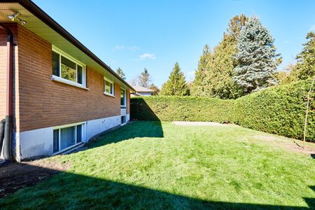 For Lease - 155 Laurel Court Unit# Main, Oshawa, Ontario - Photo 3