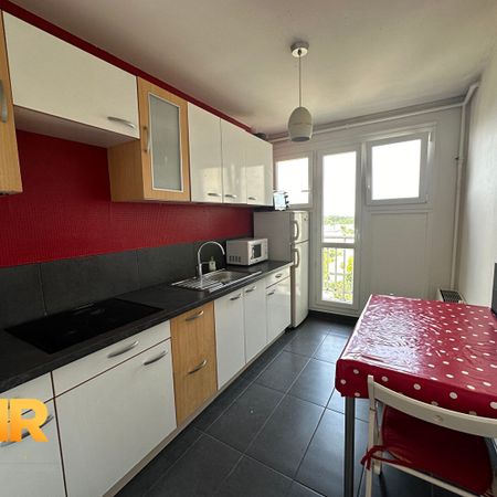 Location Appartement 1 pièce 74m² RENNES 35000 - Photo 3