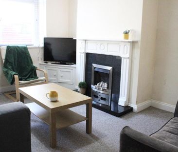 2 bedroom private hall to rent - Photo 5