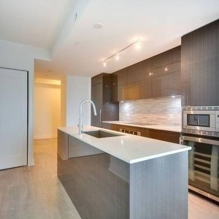 110 Marine Parade Dr - Fabulous 2 Bedroom Plus Den In With Water Views - Photo 1