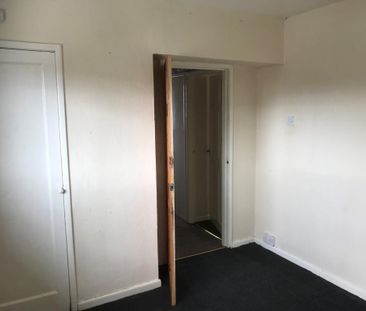 2 bedroom semi-detached house to rent - Photo 6