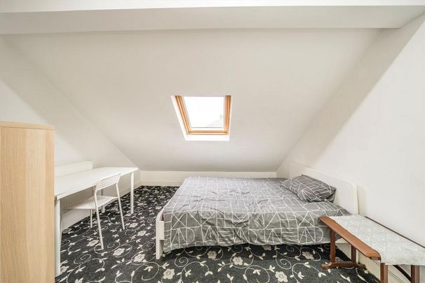 2 bedroom maisonette to rent - Photo 1