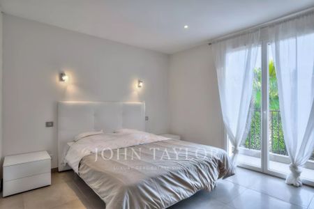 Maison à louer Mougins, Cote d'Azur, France7 500 EUR / Mois - Photo 3
