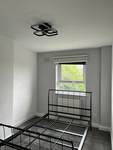 2 Bed Flat, Melmerby Court, M5 - Photo 3