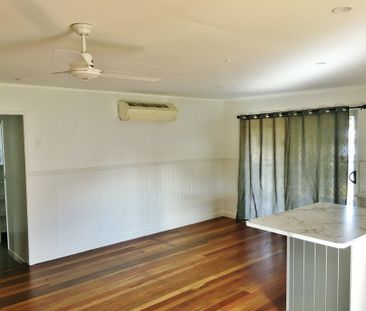 Great fully fenced family home with double shed - Photo 1