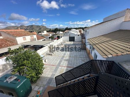 Alquiler de piso en Calle principal, 1 - Photo 2