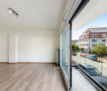 Appartement te huur in Knokke voor € 1.450 met 2 slaapkamers - Photo 2