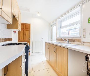 3 bedroom - Photo 1