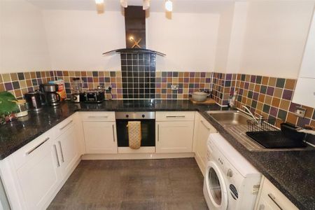 1 bedroom flat to rent - Photo 4