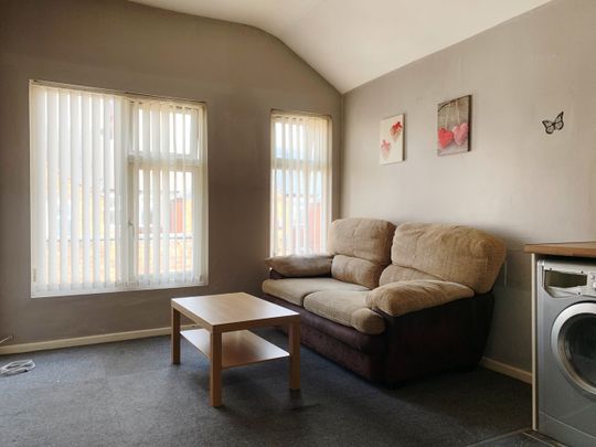 1 Bed Flat, Percy Road, LE2 - Photo 1
