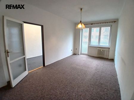 Pronájem bytu 3+1 69 m² - Fotografie 4