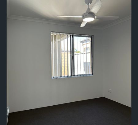 unit 10/18 Fifth Rd, Armadale, WA 6112 - Photo 2
