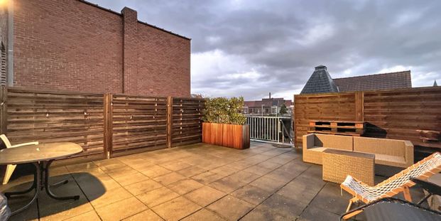 Appartement te huur in Kortrijk voor € 745 met 1 slaapkamer - Photo 1