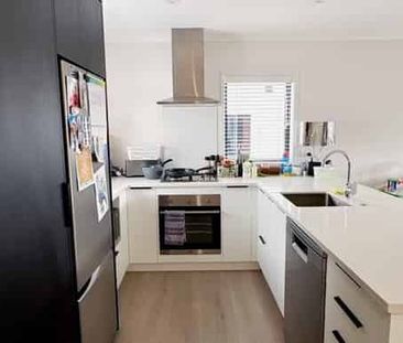 Modern Living - Photo 5