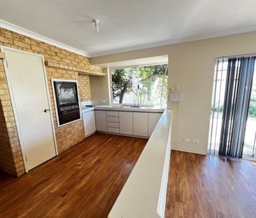 Comfortable 3x2 Home in a Convenient Greenfields Location - Photo 6