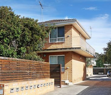 Light & Bright Spacious 1 Bedroom Apartment - Photo 1